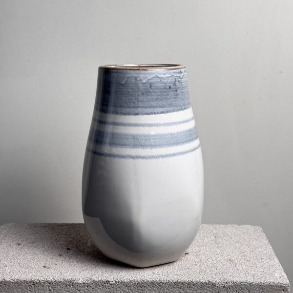 Керамічна ваза BLUES