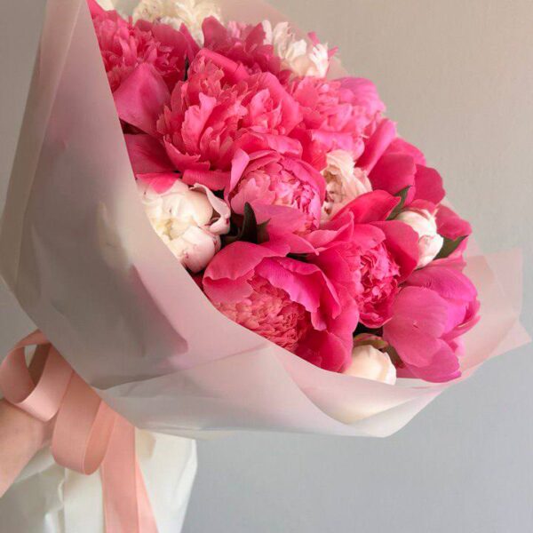 Монобукет з 15 півоній